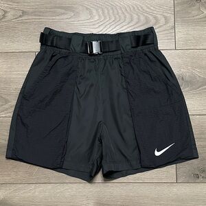 Nike Sportswear Woven High‎ Rise Buckle Belted Black Swoosh Shorts Size Small